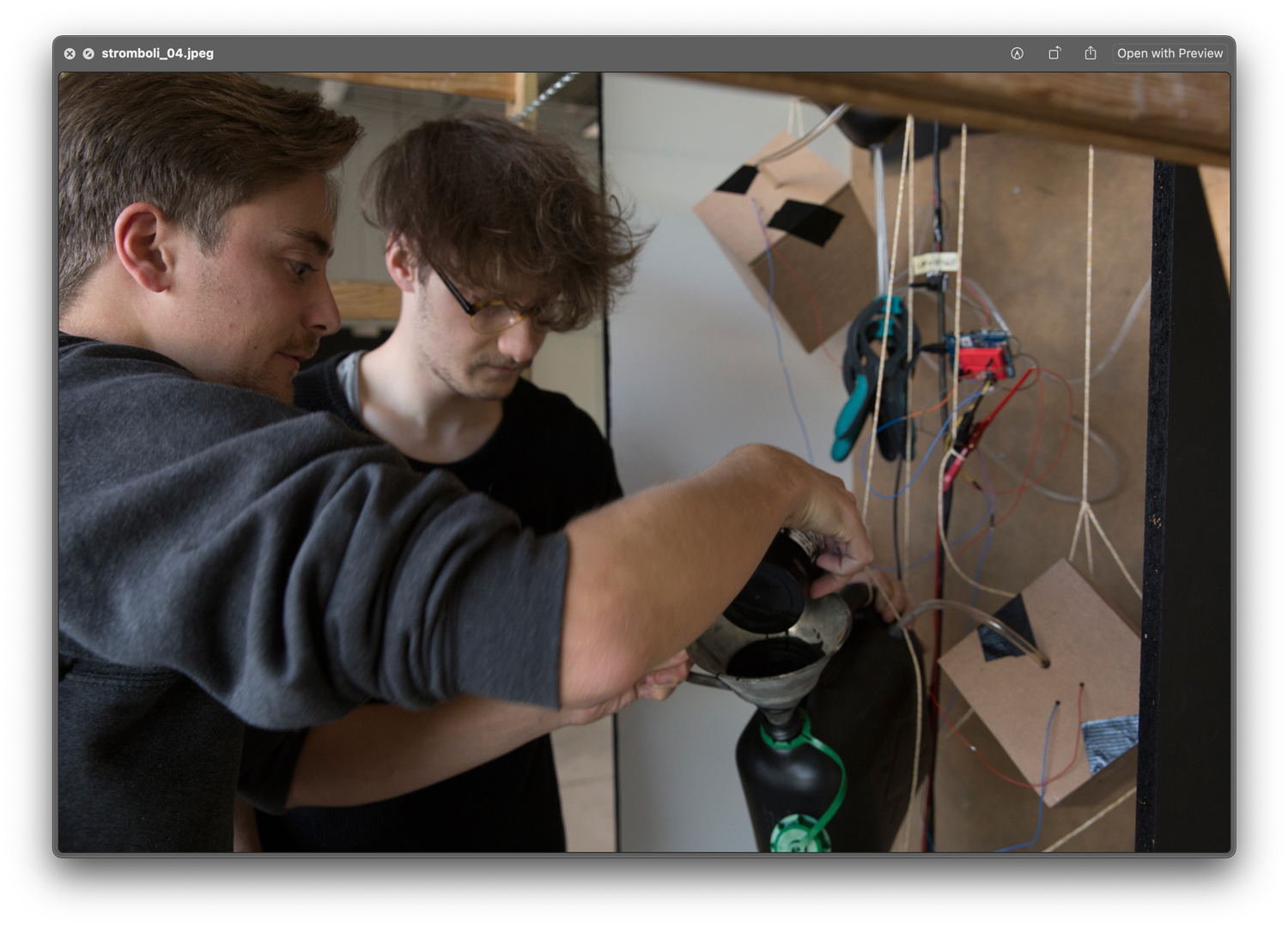 Building of the installation filling the tanks